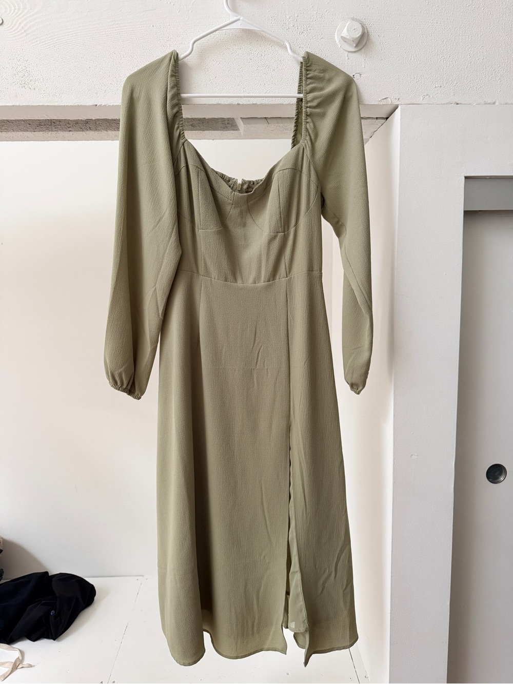 Forever 21 Sage Green Long Sleeve Midi Dress